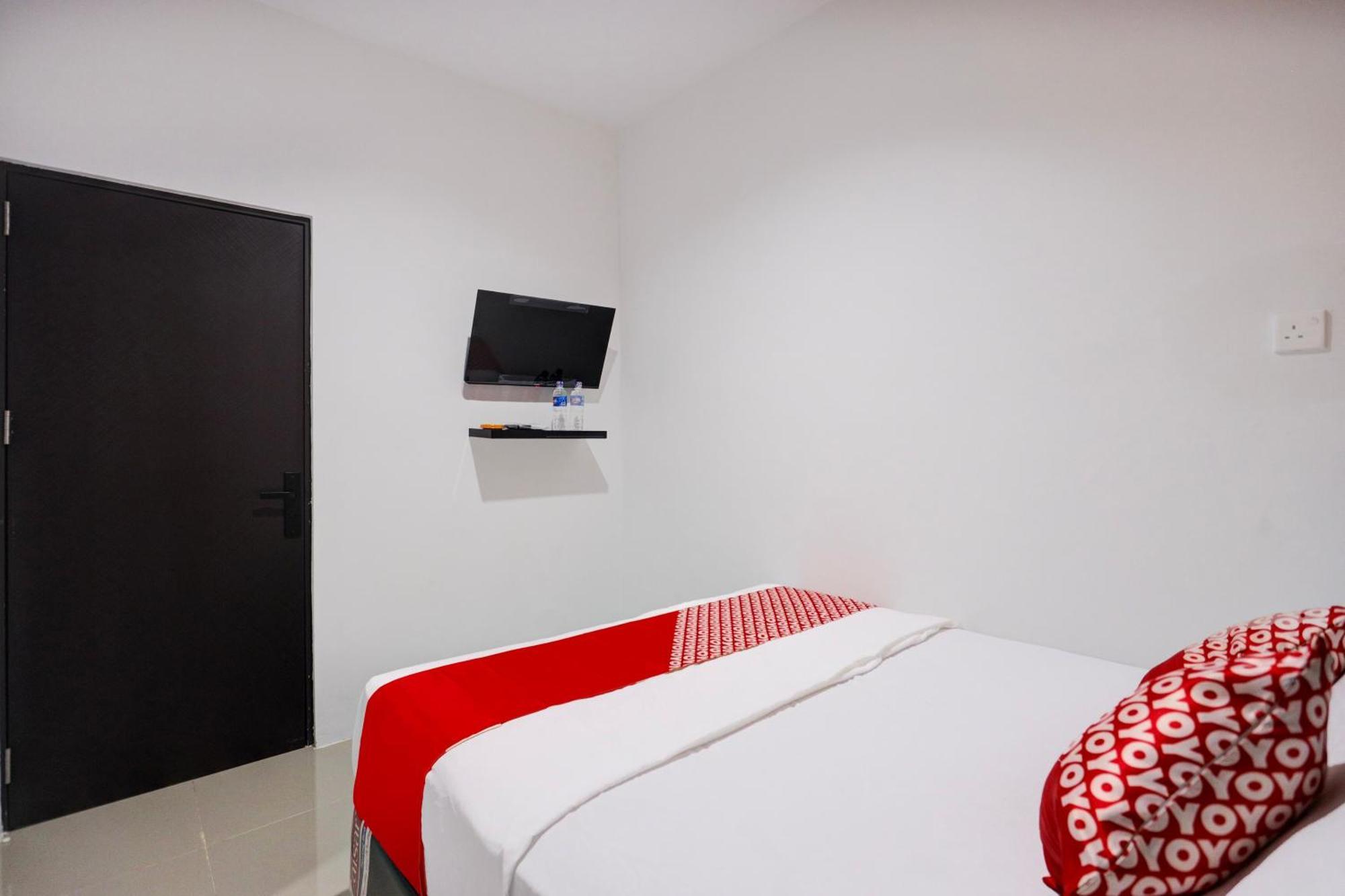 Super Oyo Capital O 93076 Batam Backpacker Guesthouse 2 Pembunuh Ngoại thất bức ảnh
