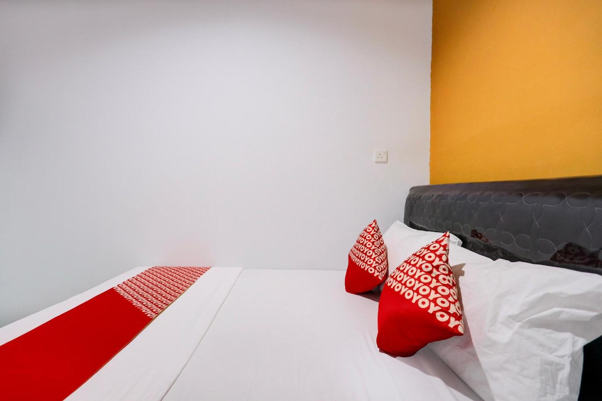 Super Oyo Capital O 93076 Batam Backpacker Guesthouse 2 Pembunuh Ngoại thất bức ảnh